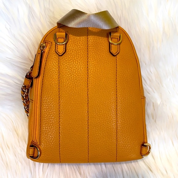 🧡🍊Authentic Michael Kors convertible backpack 🧡🍊 - Picture 2 of 12